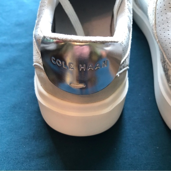 Cole Haan Grand leather python snake print shoe sneakers. - Picture 7 of 10
